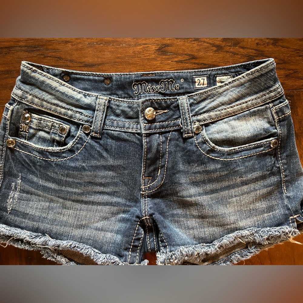 Miss me jean shorts. Size 27. Average denim color.